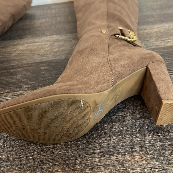 🔥 Trending Fall Favorite — Jones New York ‘Katarina’ Microsuede Boots | EUC - Picture 7 of 10